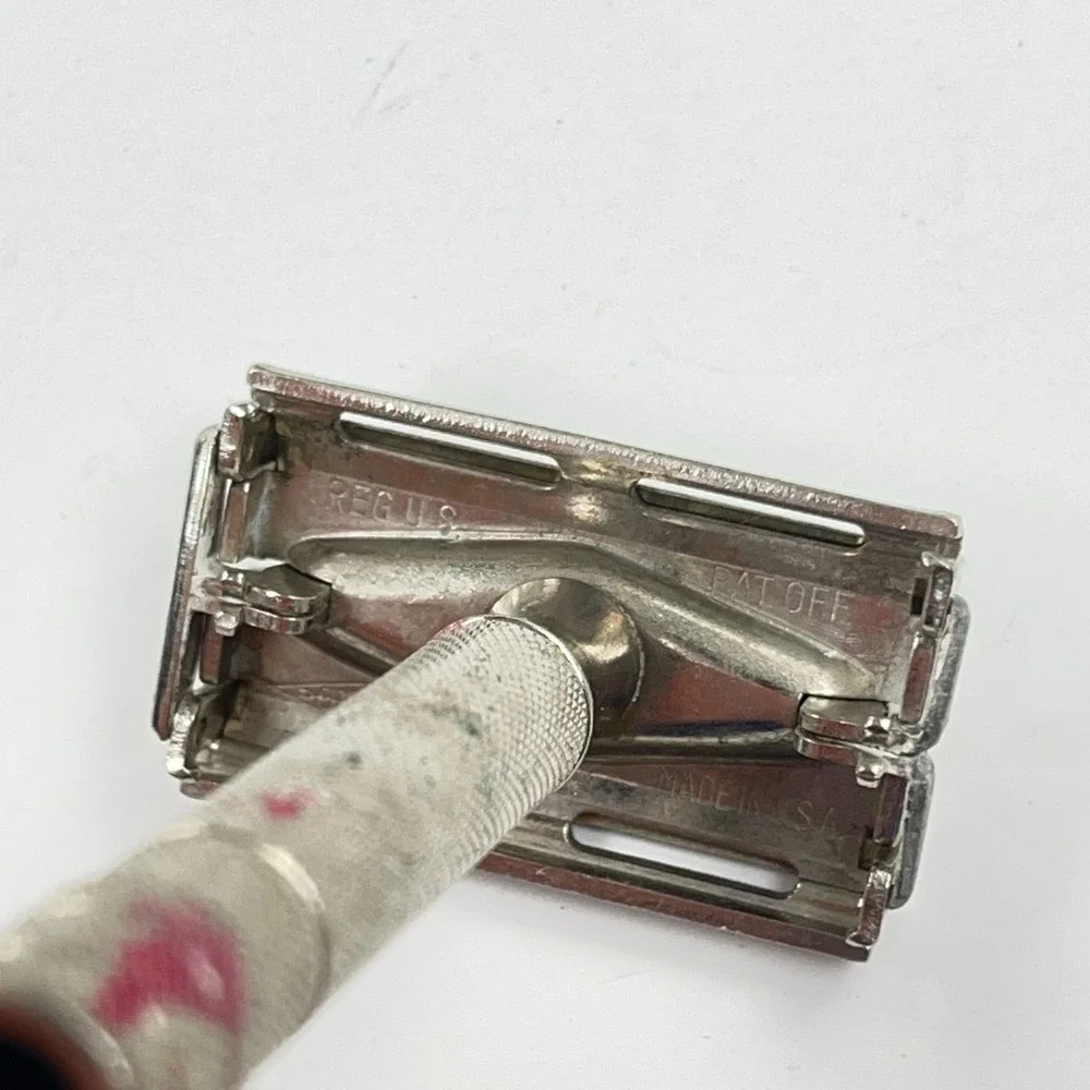 Vintage 1948-49 Gillette Super Speed DE Safety Razor (No Date Code) - Picture 11 of 15